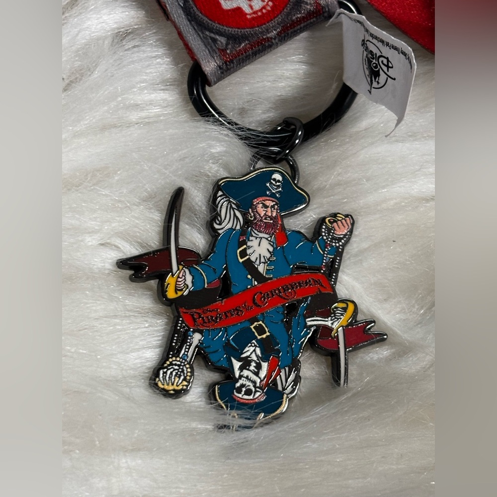 Disney Parks Pin Trading Lanyard Pirates of Caribbean NWT